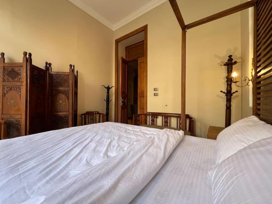 Authentic 3Br Apartment In Downtown, Cairo Exterior foto
